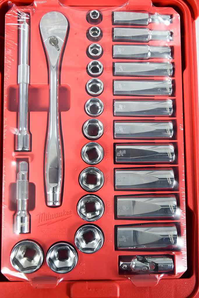SET 3/8 DR SAE 48-22-9481 RATCHET/SKT 28
