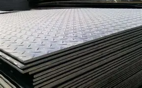 FLOOR PLATE 3/8" x 4' x 8' HR